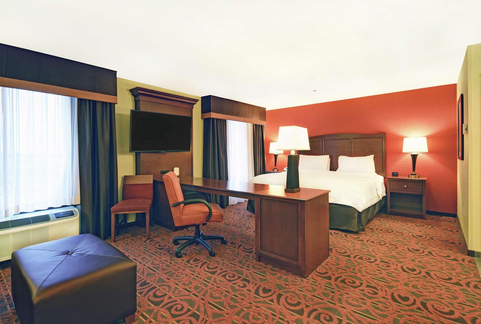 Hampton Inn & Suites Milwaukee/Franklin Franklin  Exterior photo