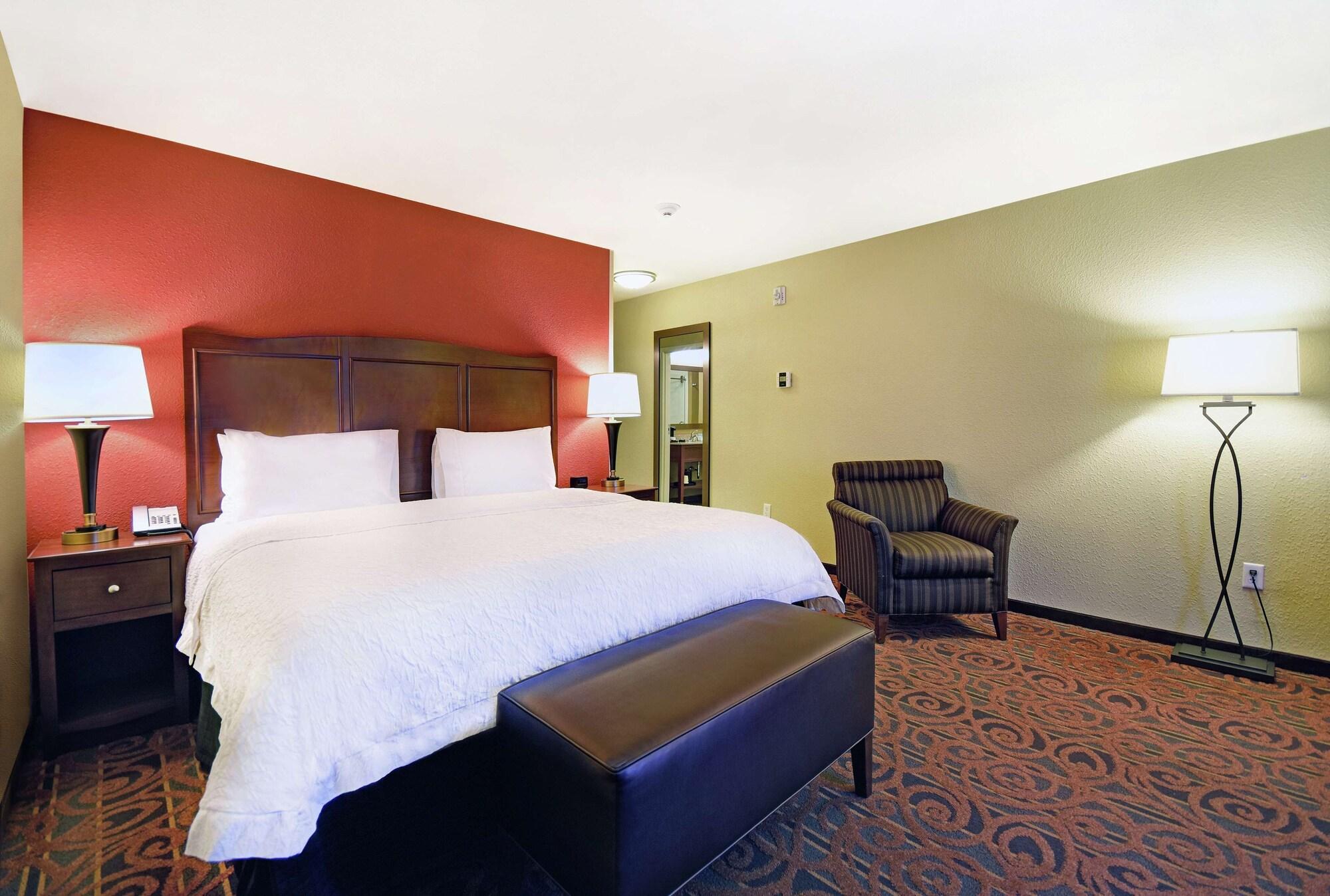 Hampton Inn & Suites Milwaukee/Franklin Franklin  Exterior photo